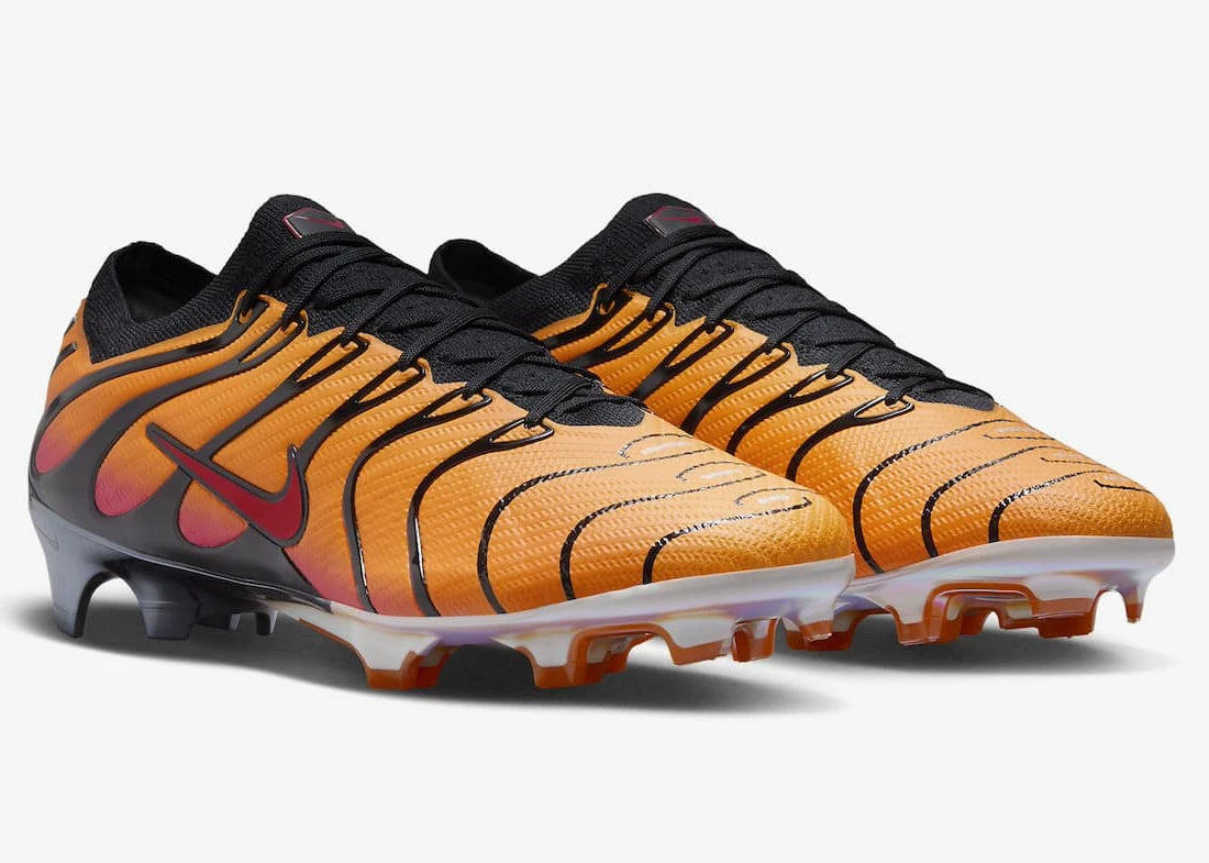 Nike Air Max Plus x Mercurial Vapor 15