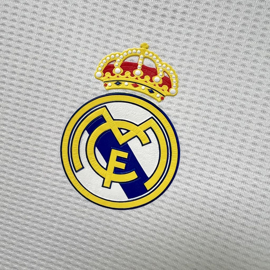 Real Madrid Retro 2015/16 Away